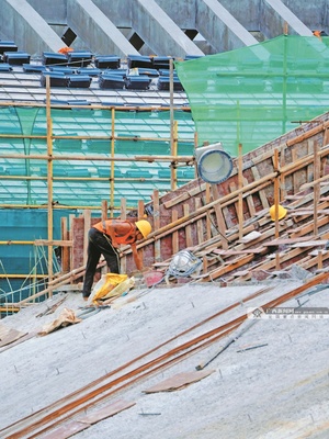 晴雨交替搶工期--賀州市“三館一中心”項目建設探訪