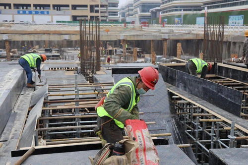 大年初一,車谷這群建設者依然奮戰在工地